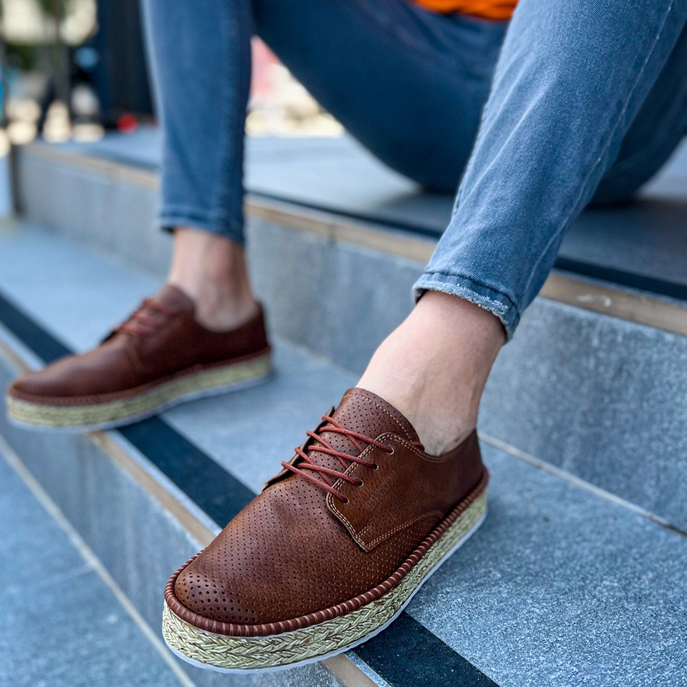 mens tan nike sneakers